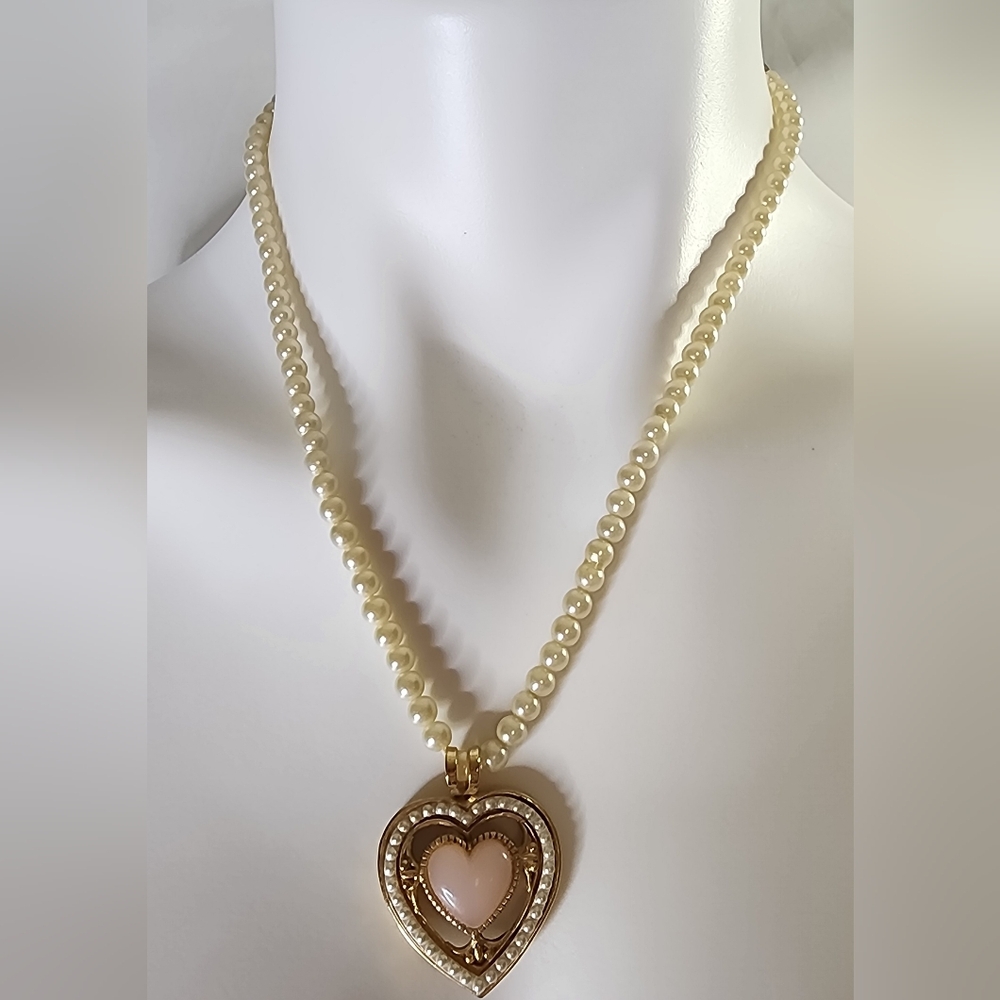 Vintage Avon Faux White Pearl Strand w/Pink Heart Pendant Goldtone Necklace